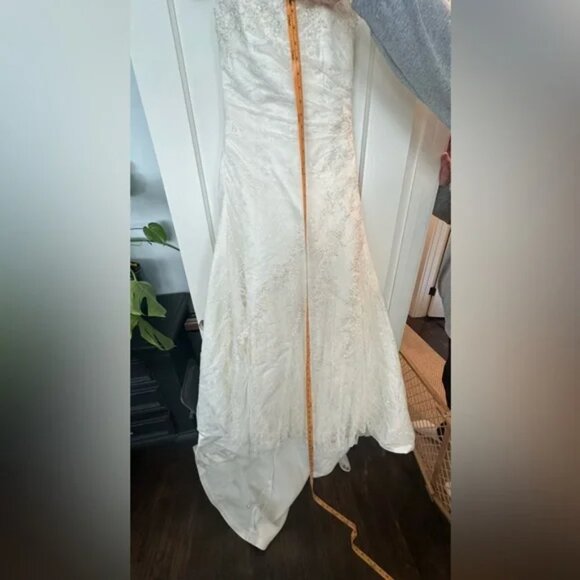 Maggie Sottero Lace Wedding Dress - Picture 9 of 16